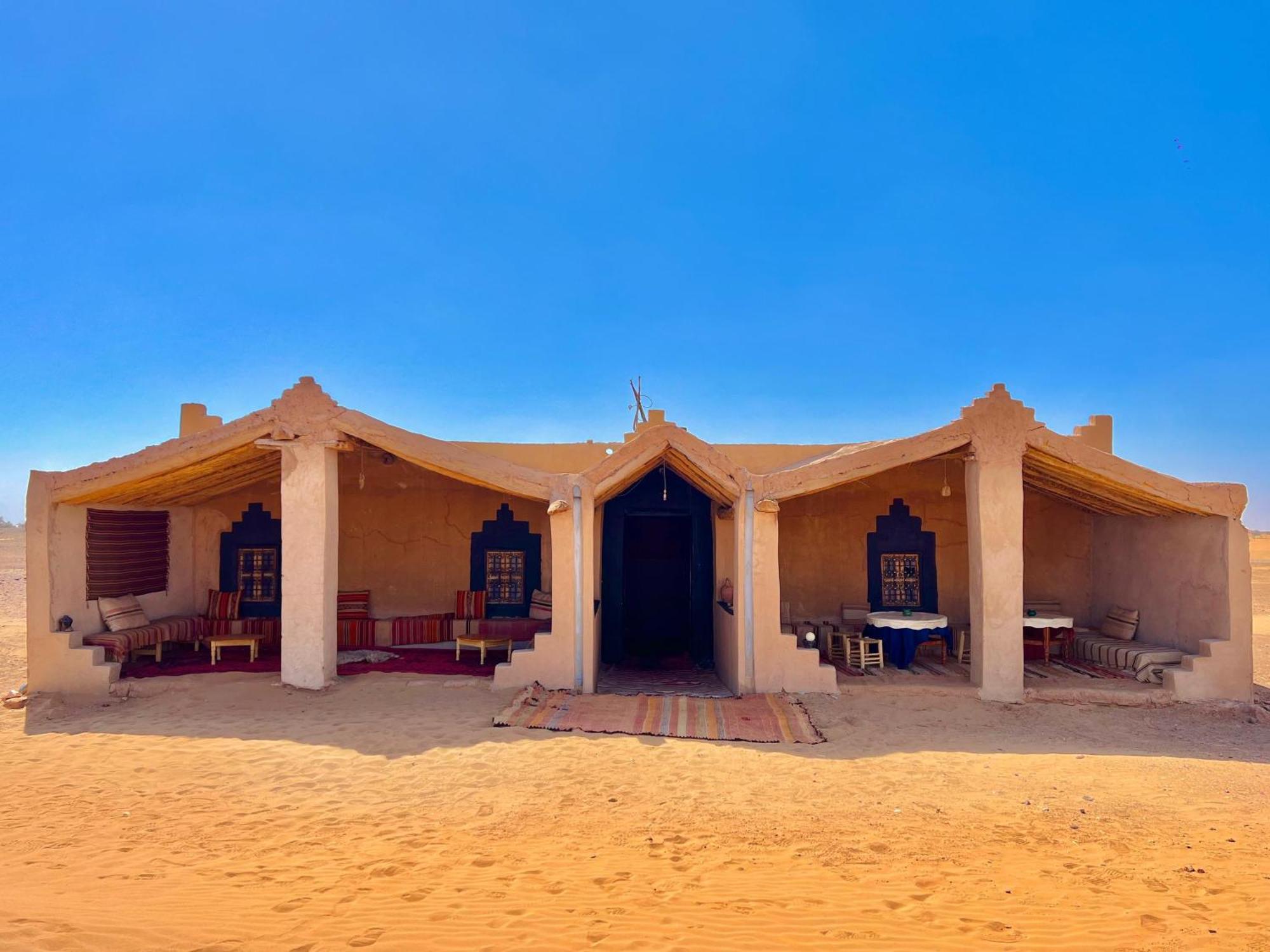 Отель Camp Mbark Authentic Мхамид Экстерьер фото